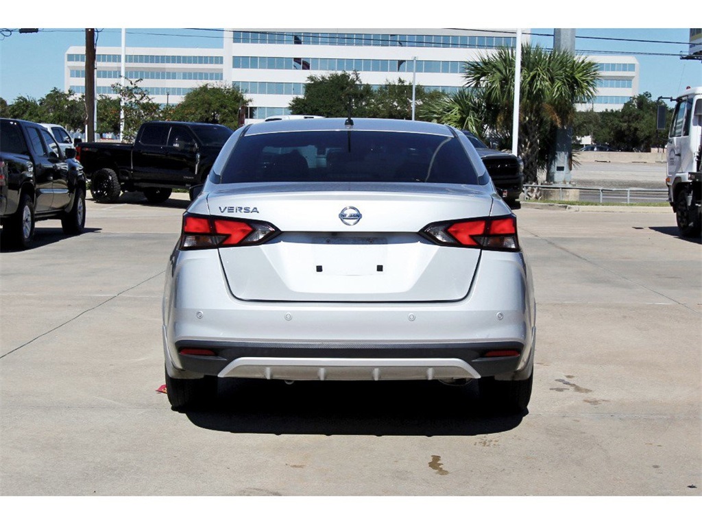 2021 Nissan Versa 1.6 S Silver at Emmons Autoplex