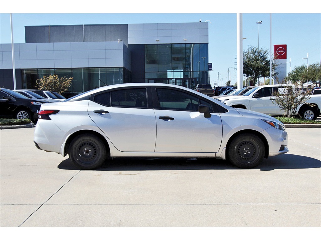 2021 Nissan Versa 1.6 S Silver at Emmons Autoplex