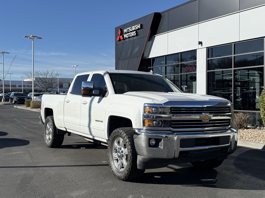 2017 Chevrolet Silverado 3500HD LT Crew Cab 4WD