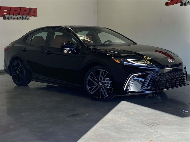 2025 Toyota Camry XSE FWD