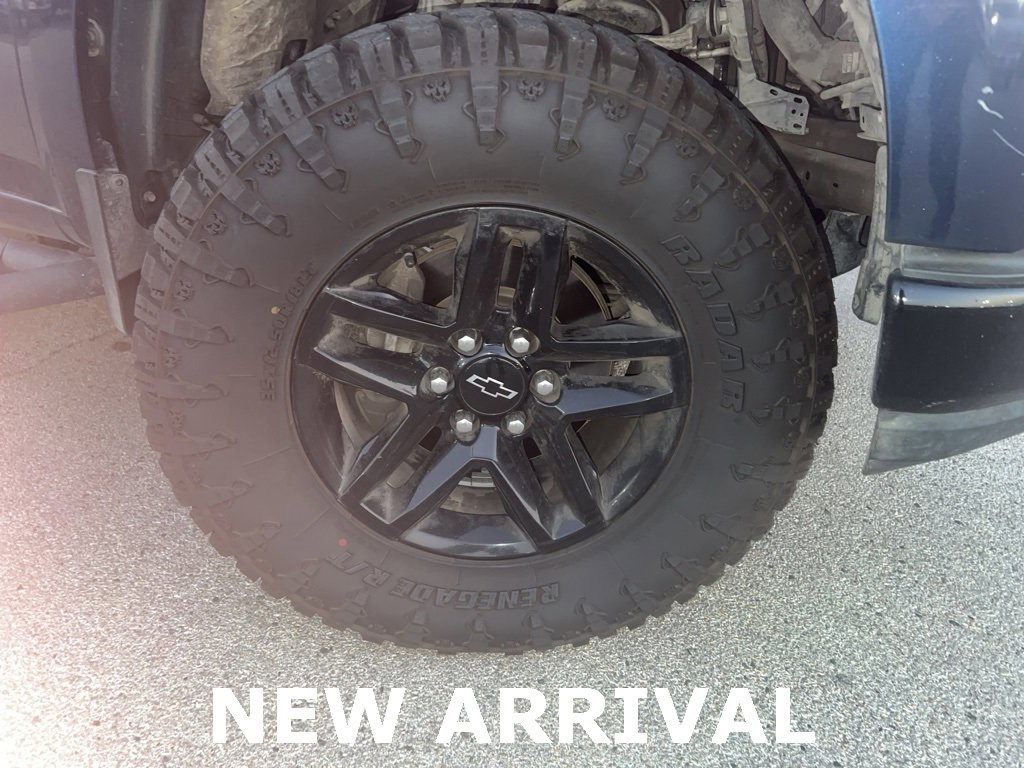 Used Car 2020 Chevrolet Silverado 1500  Custom Trail Boss For Sale Under $30,000 In Floresville, Texas