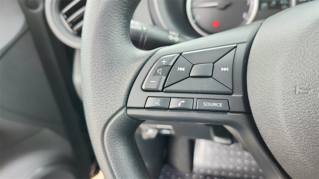 2025 Nissan Kicks Play