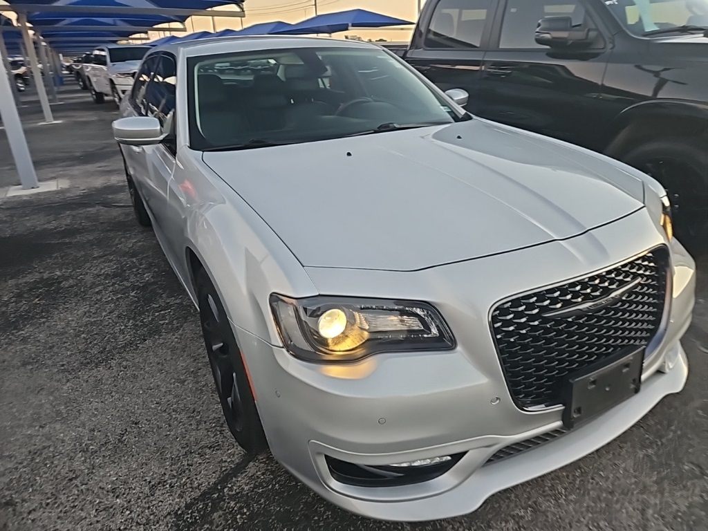 Used Car 2022 Chrysler 300  Touring For Sale Under $30,000 In San Marcos, Texas