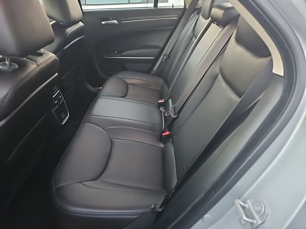 Used Car 2022 Chrysler 300  Touring For Sale Under $30,000 In San Marcos, Texas