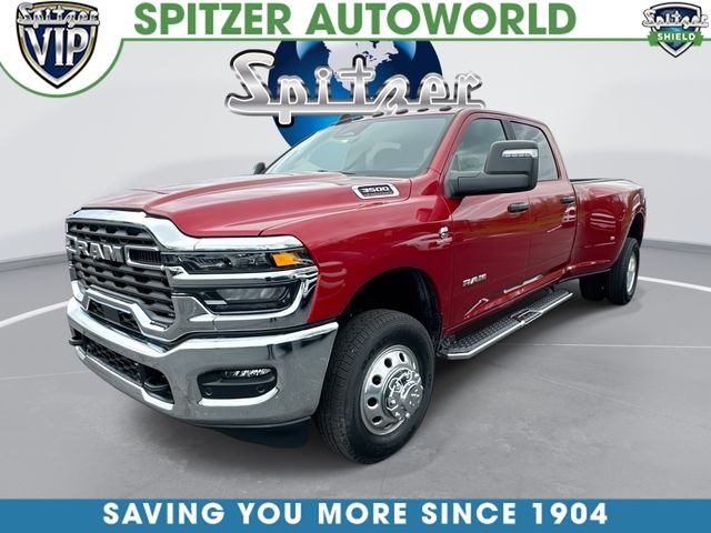 Molten Red Pearlcoat 2026 RAM 3500 Big Horn Crew Cab LB DRW 4WD Pickup Truck Four-Wheel Drive 8-Speed Automatic