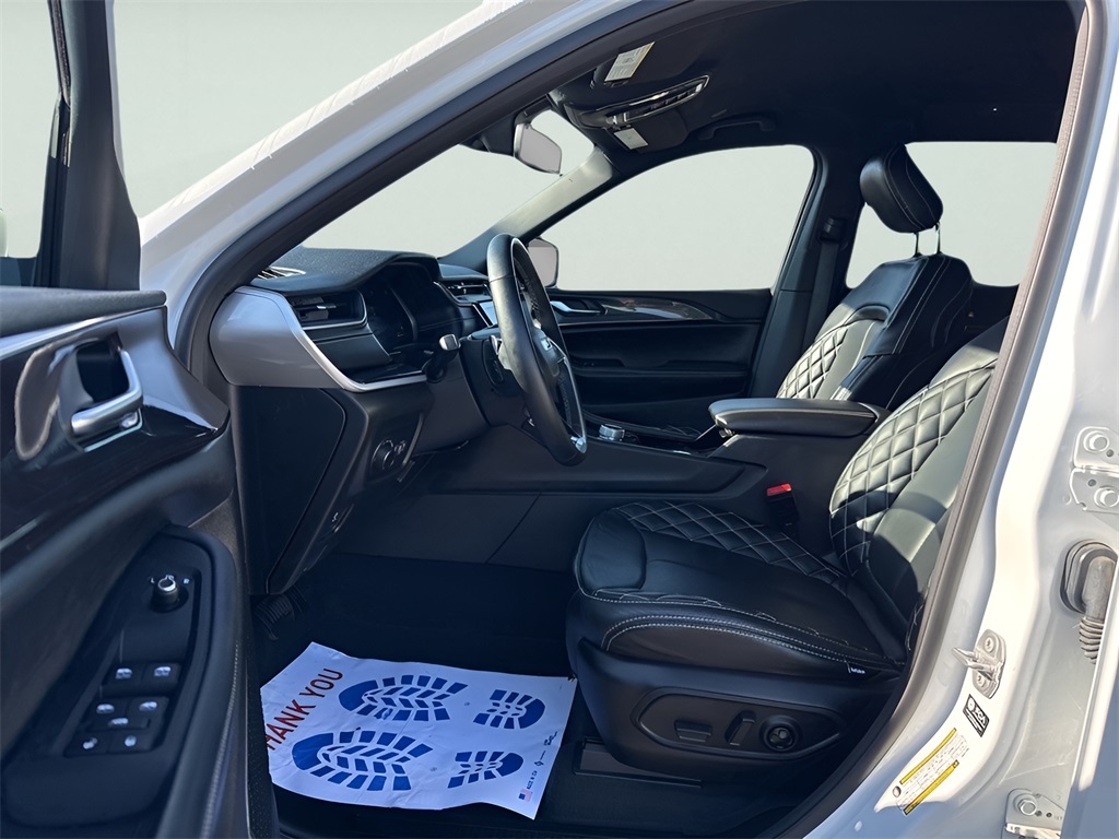 2022 Jeep Grand Cherokee L