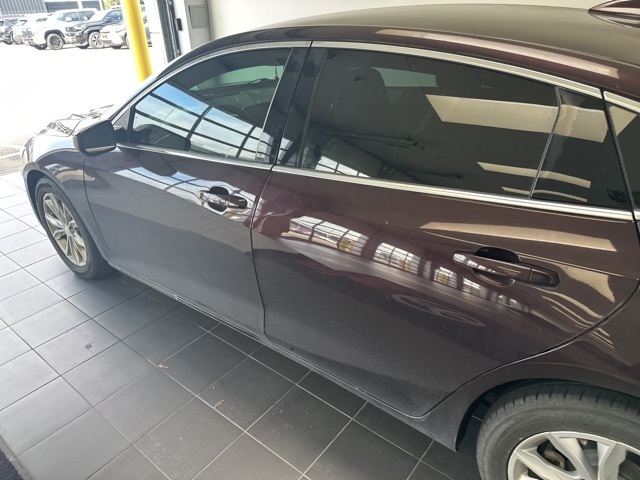 2021 Chevrolet Malibu LT Red at Baytown Hyundai