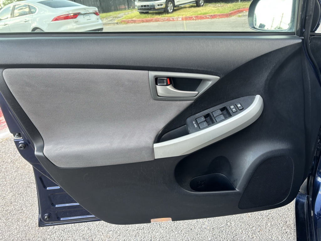 Used Car 2013 Toyota Prius  For Sale Under $10,000 In Austin, Texas