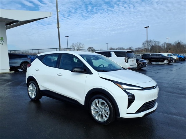 2027 Chevrolet Bolt LT FWD