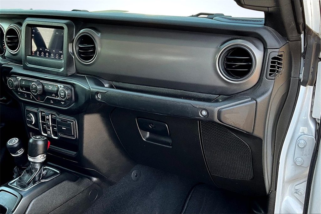 2023 Jeep Gladiator Sport White at Shottenkirk Kia Fort Bend