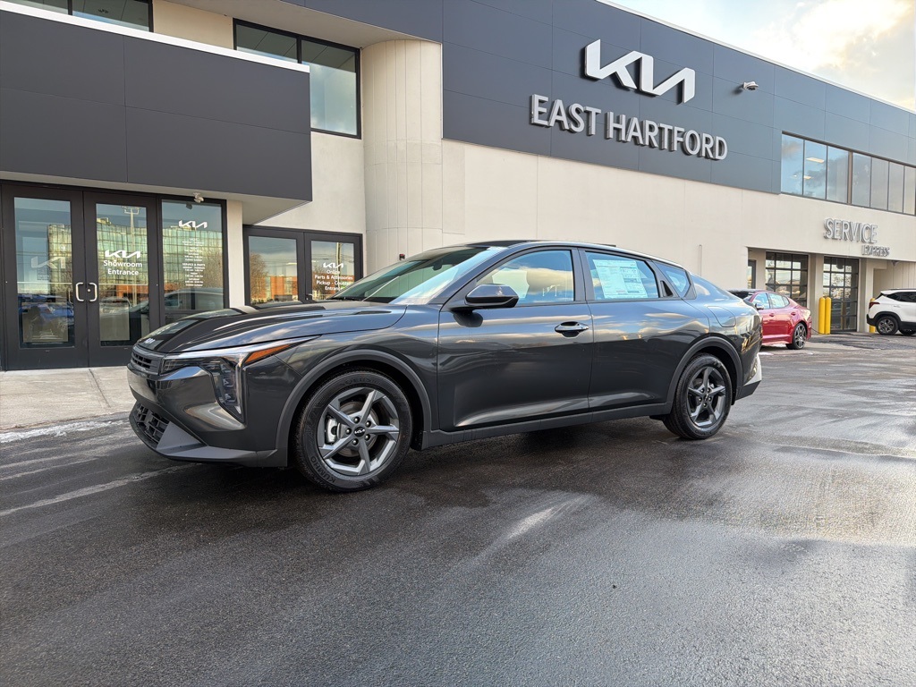 2025 Kia K4 LXS's photo