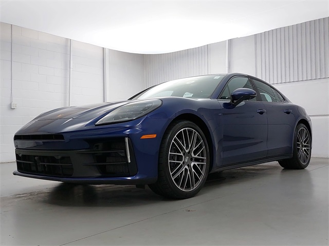 2025 Porsche Panamera 4 AWD