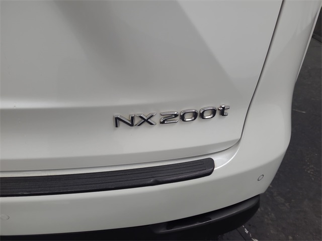 2017 – Lexus – NX