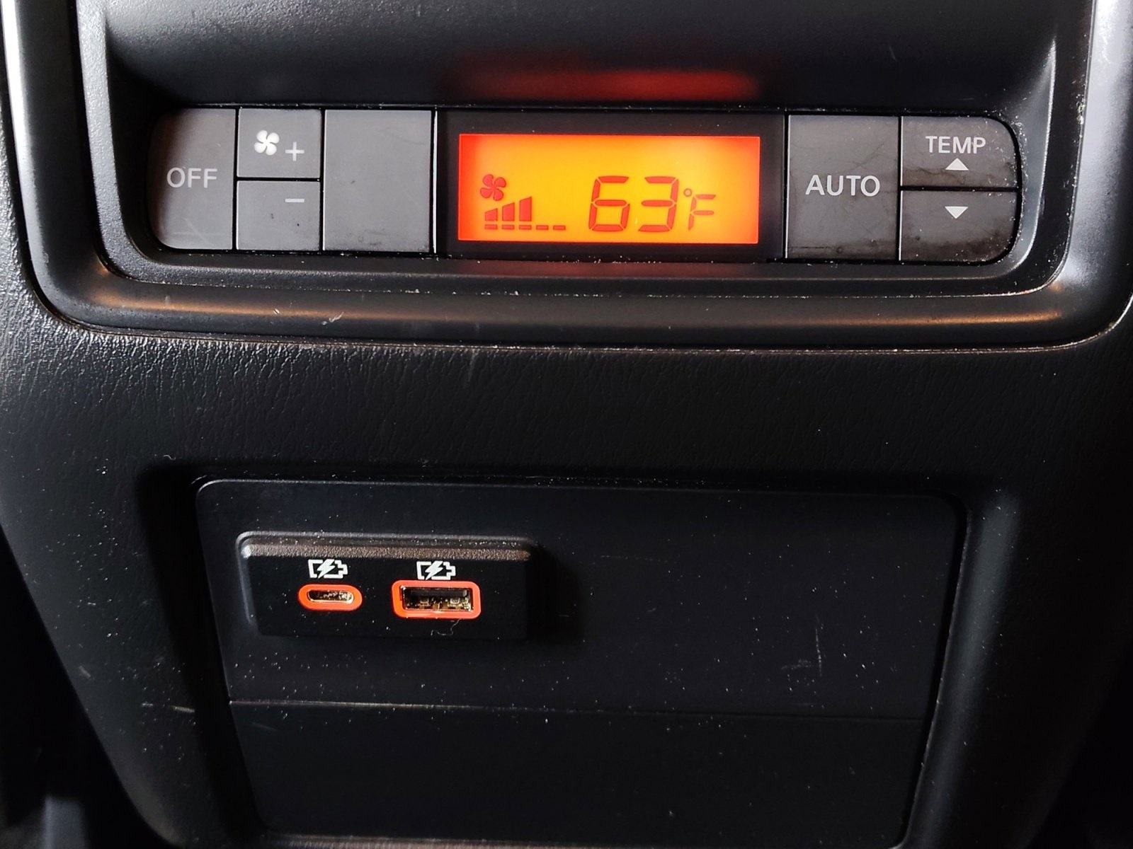 Used Car 2020 Nissan Pathfinder  Sv For Sale Under $15,000 In San Antonio, Texas