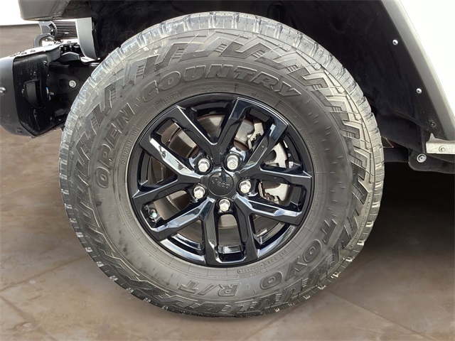 Used Car 2023 Jeep Gladiator  Sport For Sale Under $30,000 In San Antonio, Texas