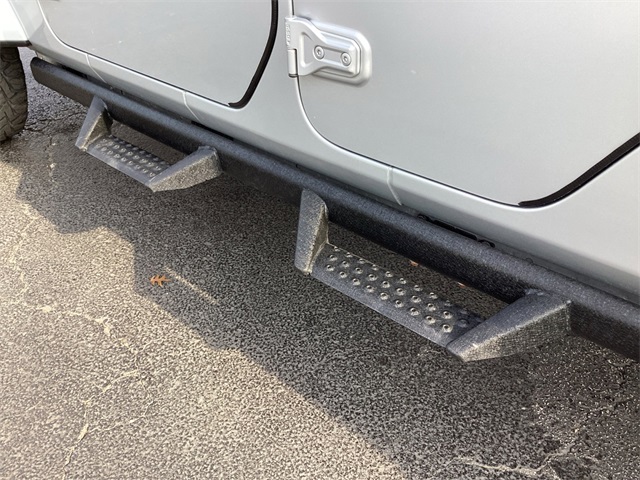 Used Car 2023 Jeep Gladiator  Sport For Sale Under $30,000 In San Antonio, Texas