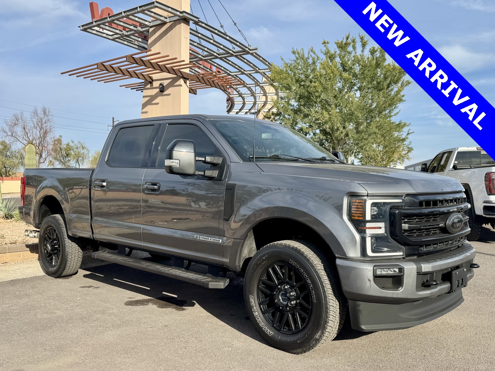 2022 Ford F-350SD Lariat