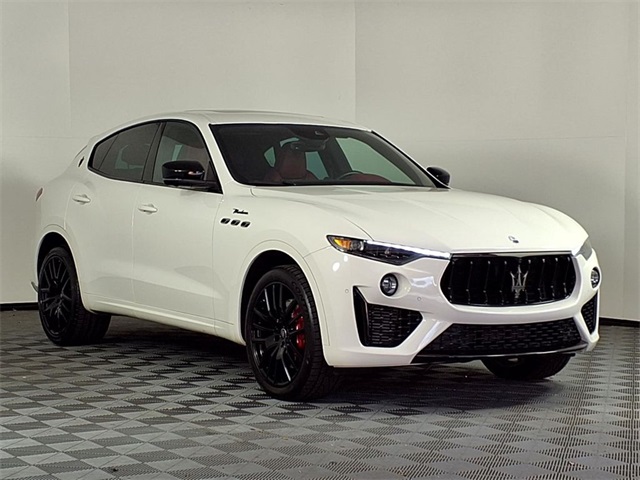 2023 Maserati Levante Modena's photo