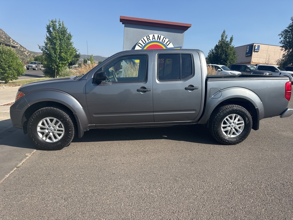 2018 Nissan Frontier SV photo 2
