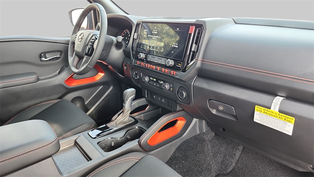 2025 Nissan Frontier