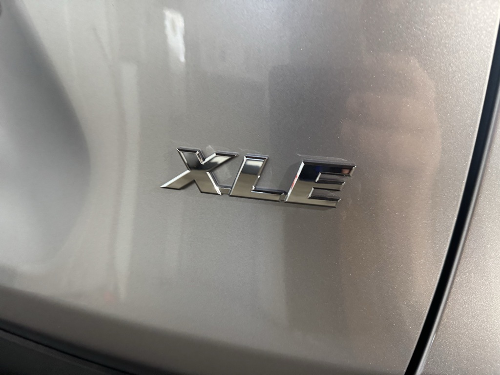 Thumbnail: 2025 Toyota RAV4 - 17