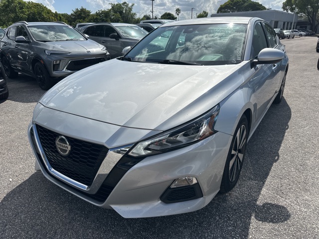 2022 Nissan Altima 2.5 SV