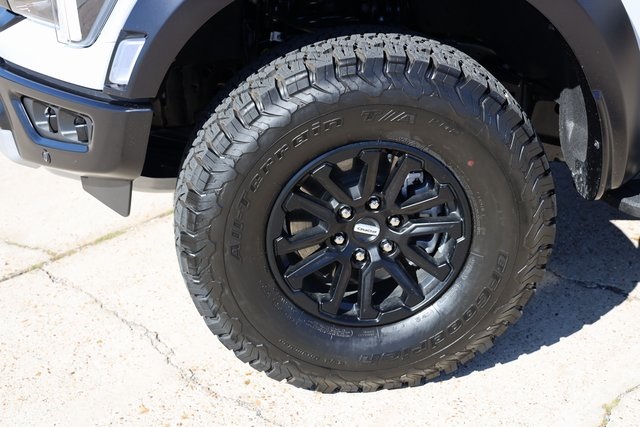 2025 Ford F-150 Raptor - 9