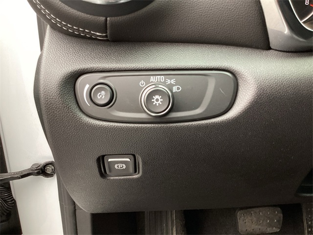 Used Car 2025 Chevrolet Blazer  Lt For Sale Under $30,000 In San Antonio, Texas