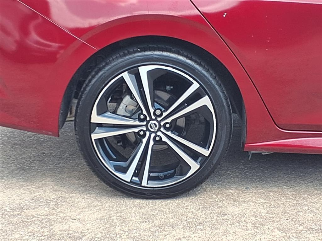 2020 Nissan Sentra SR Red at Martin Chrysler Dodge Jeep Ram