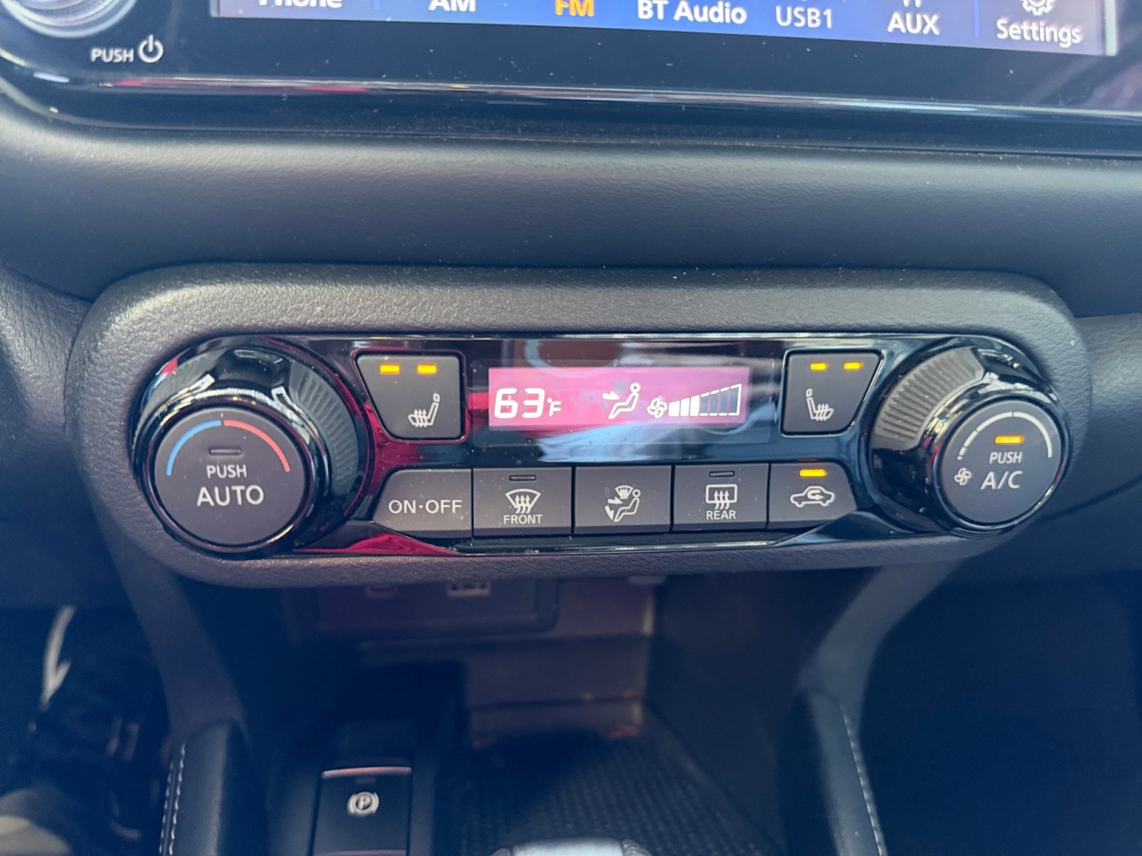 Used Car 2023 Nissan Kicks  Sr For Sale Under $20,000 In San Antonio, Texas