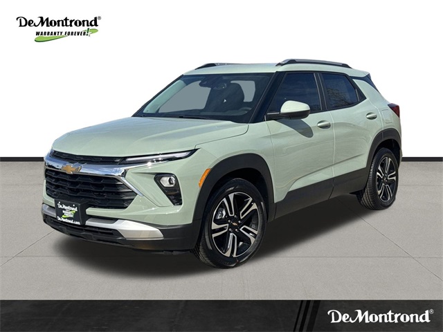 2025 Chevrolet TrailBlazer LT Green at Toyota of Victoria
