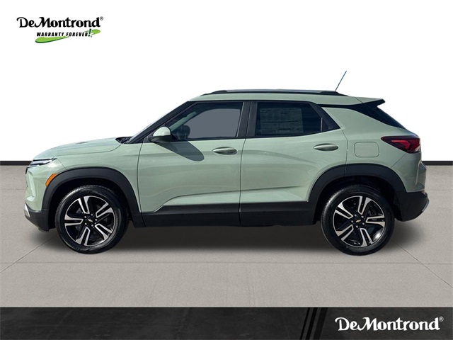 2025 Chevrolet TrailBlazer LT Green at Toyota of Victoria
