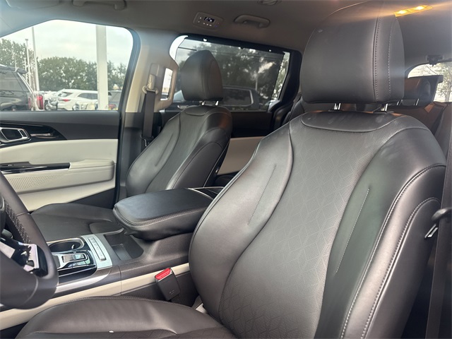 2024 Kia Carnival EX Black at Parkway Family Mazda