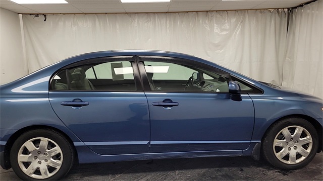 2011 – Honda – Civic