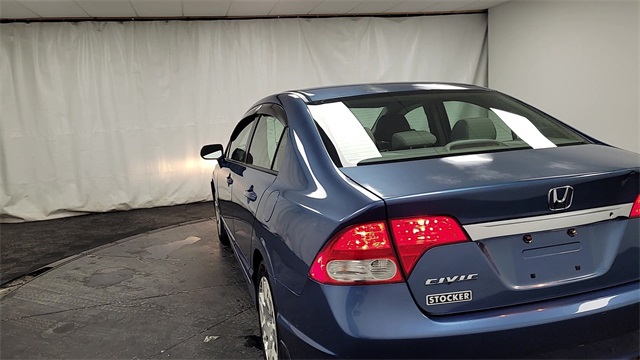 2011 – Honda – Civic