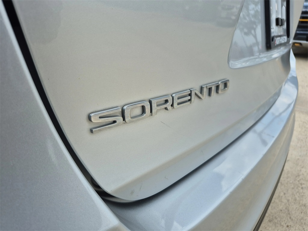 2019 Kia Sorento L Silver at Shottenkirk Kia Fort Bend