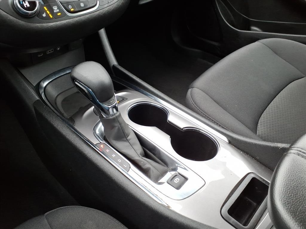 2024 Chevrolet Malibu LT White at AutoSavvy Houston Southwest