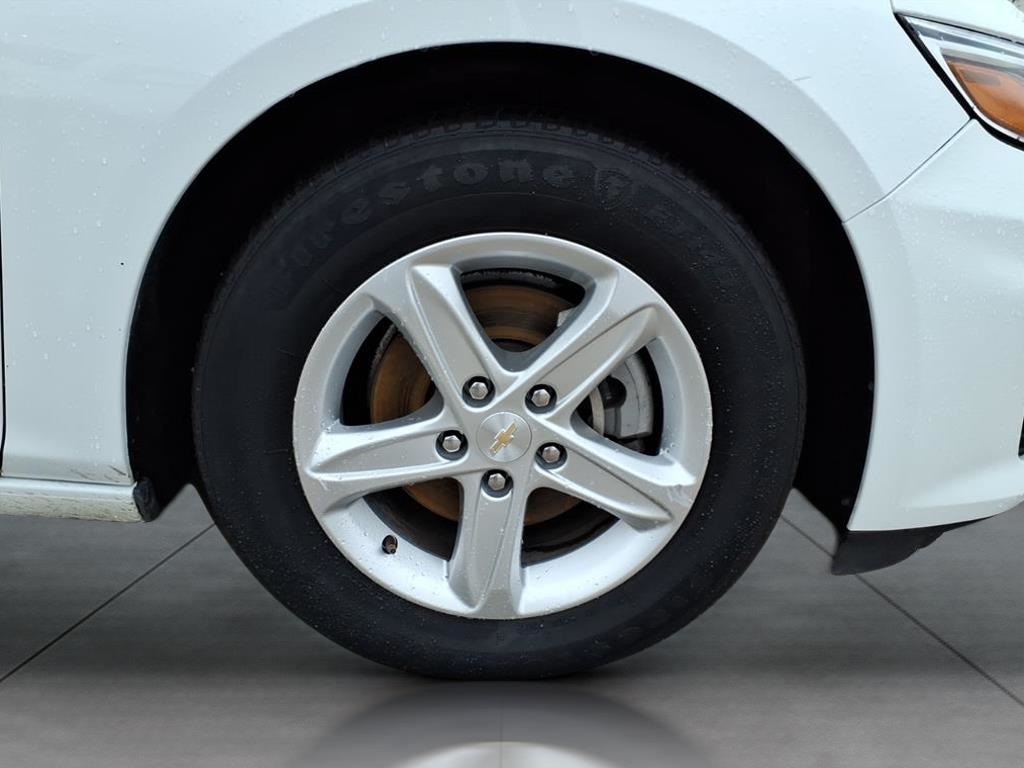 2024 Chevrolet Malibu LT White at AutoSavvy Houston Southwest