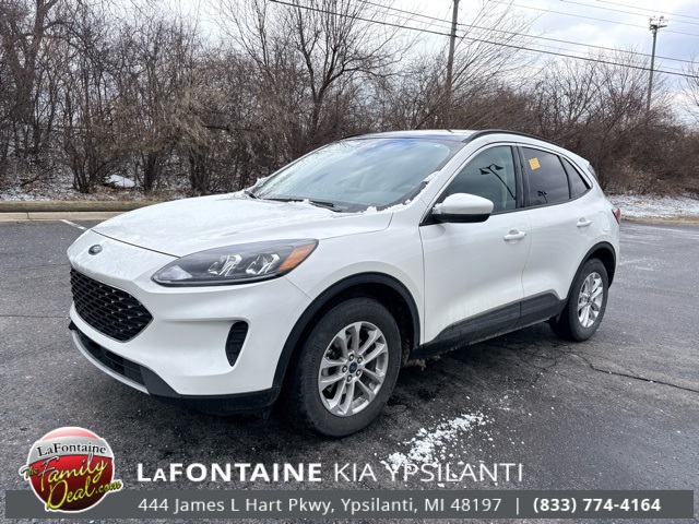 2020 Ford Escape SE