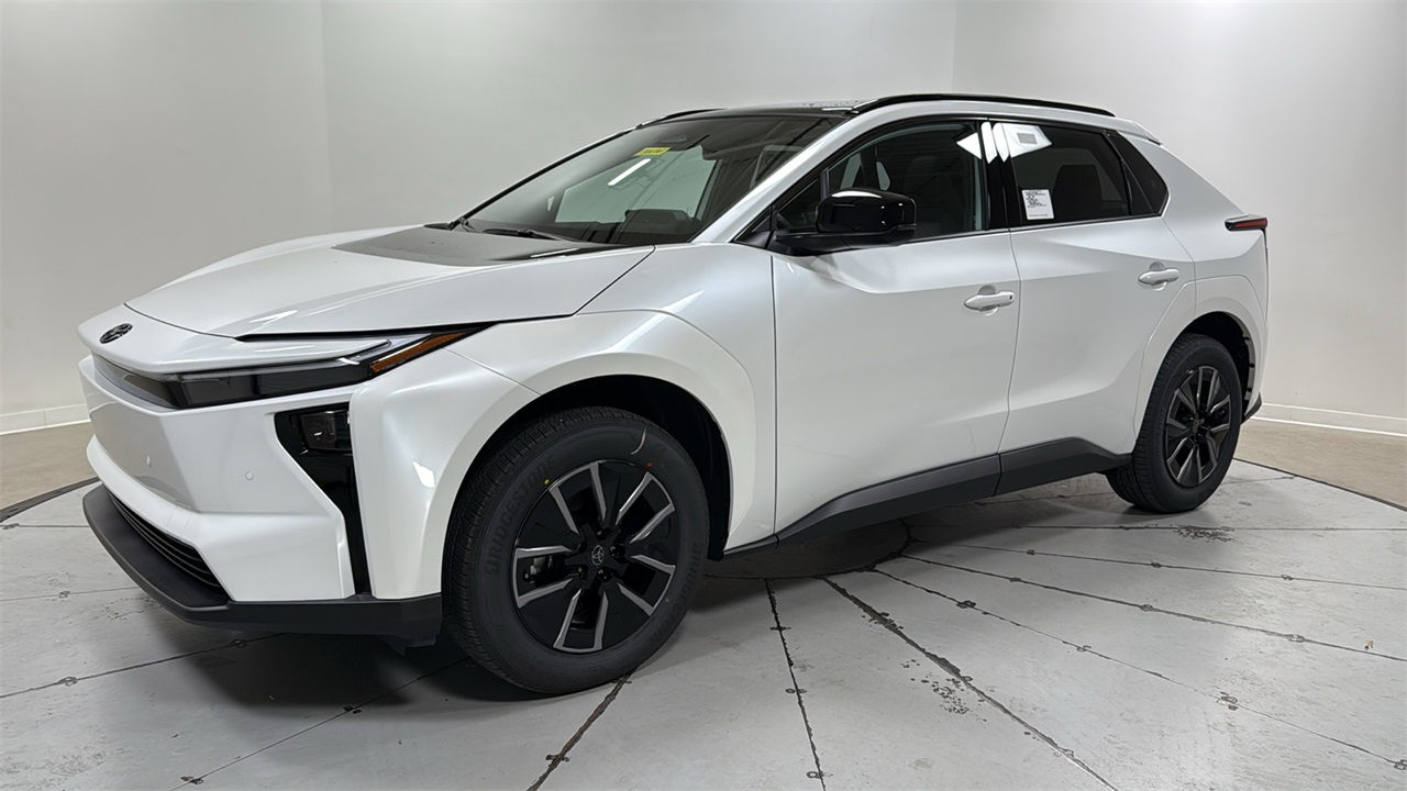 2026 Toyota bZ XLE Plus FWD