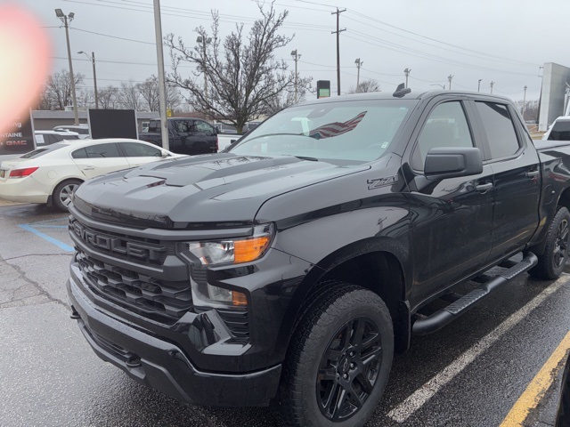 2024 Chevrolet Silverado 1500 Custom Trail Boss Crew Cab 4WD