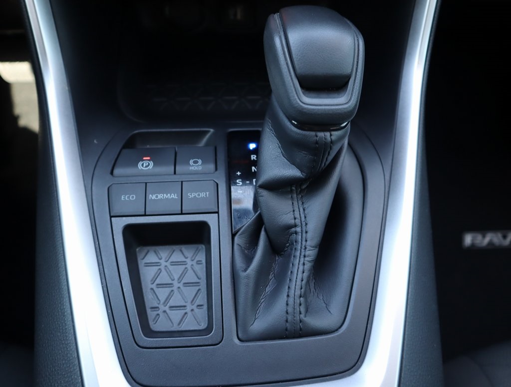 Thumbnail: 2023 Toyota RAV4 - 20