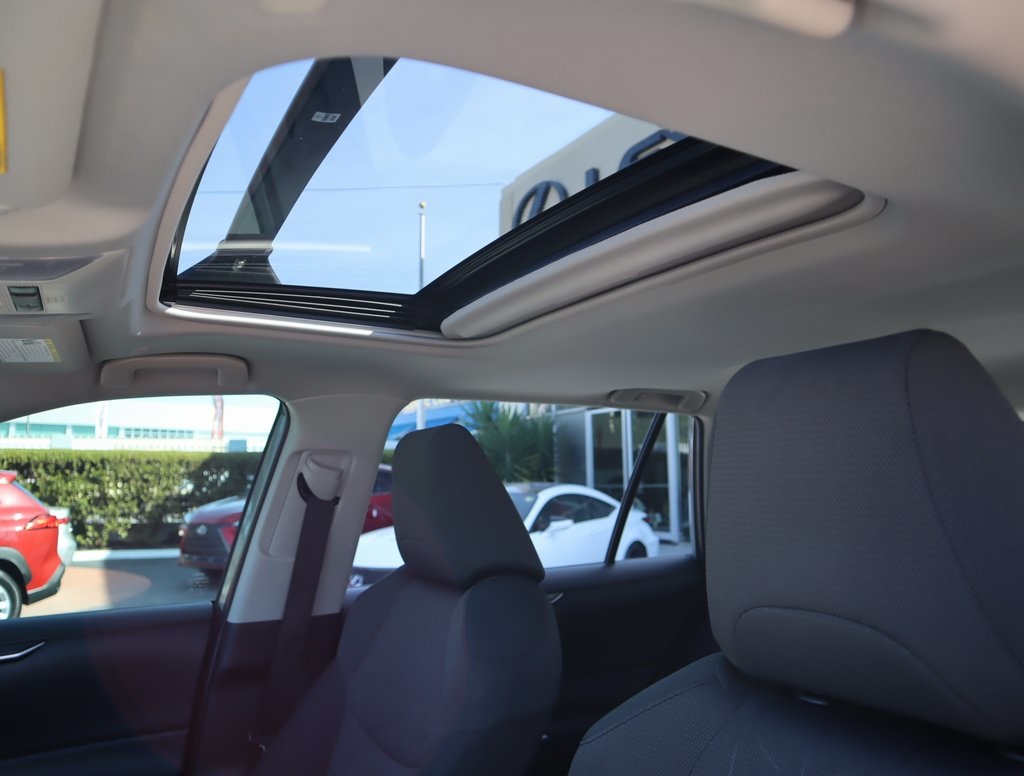 Thumbnail: 2023 Toyota RAV4 - 23