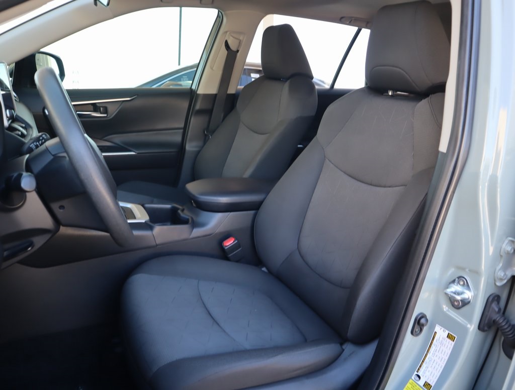 Thumbnail: 2023 Toyota RAV4 - 24