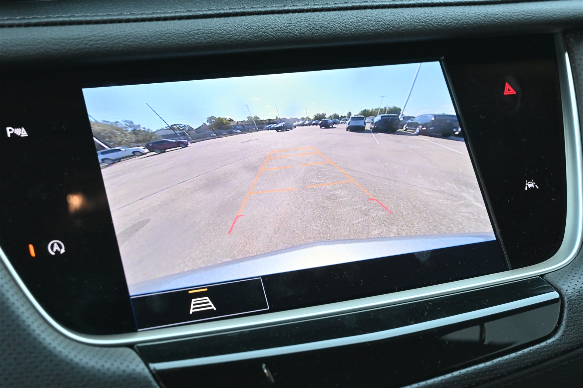 2025 Cadillac XT6 Luxury - 11