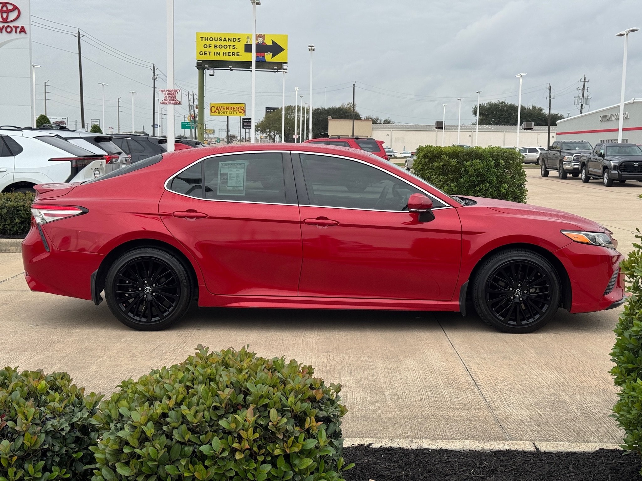 2019 Toyota Camry SE  at Emmons Autoplex