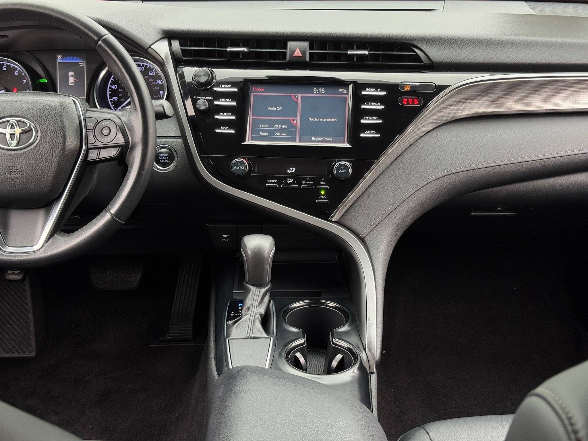 2019 Toyota Camry SE - 3