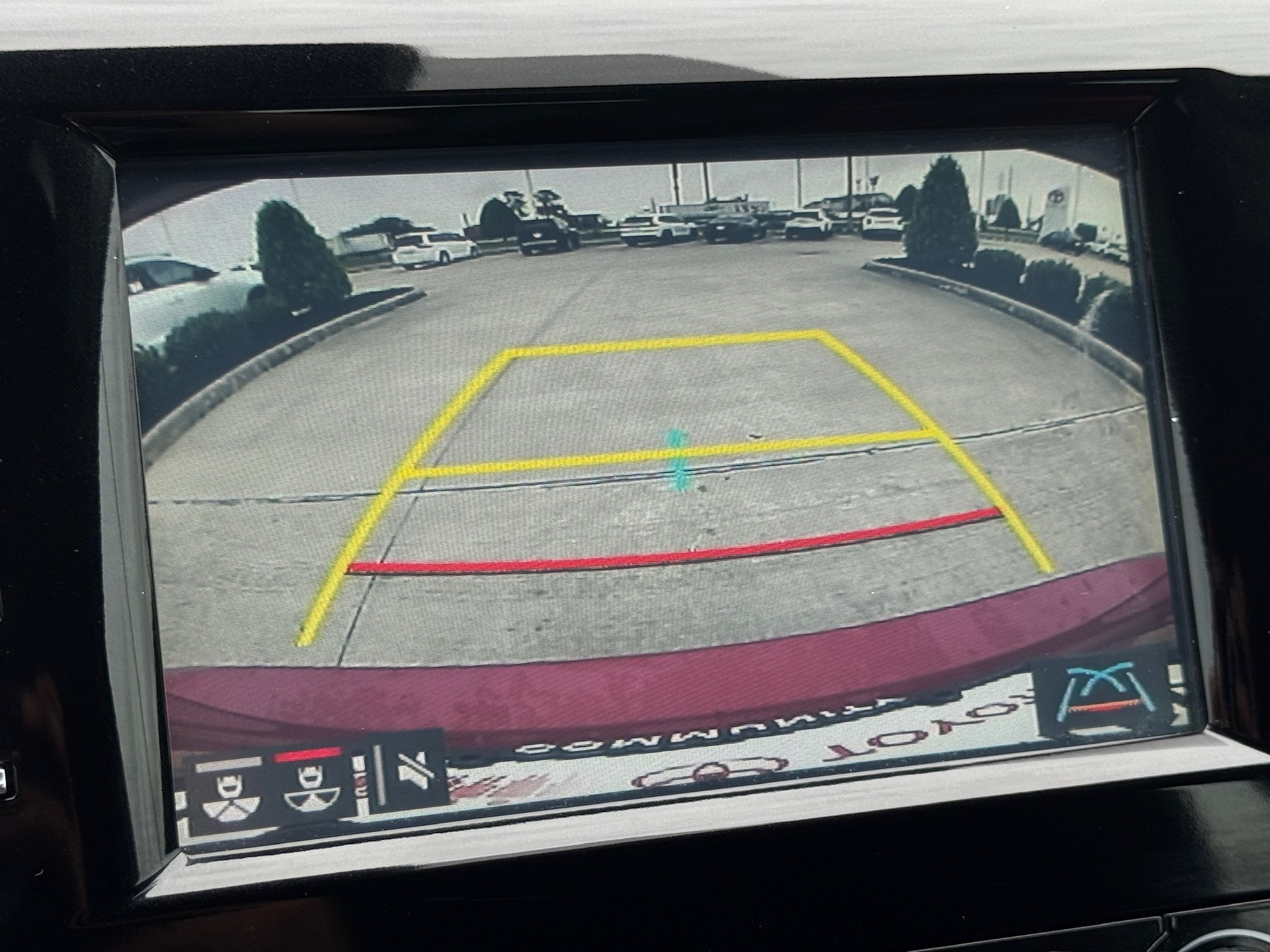 2019 Toyota Camry SE - 5