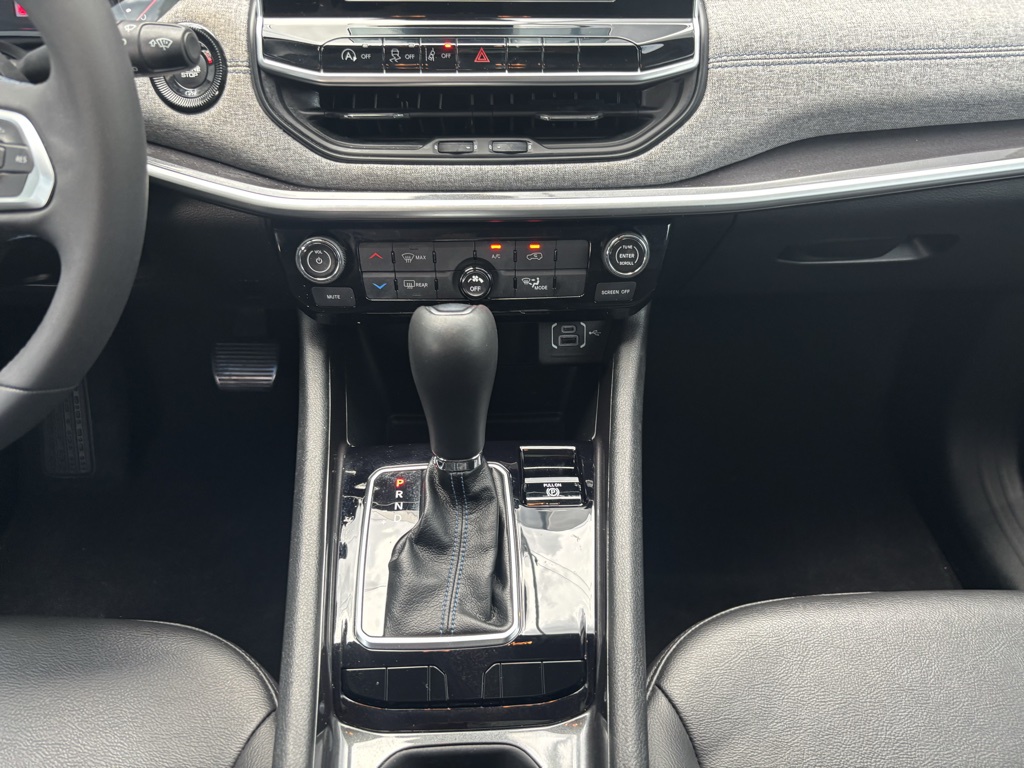 Used Car 2022 Jeep Compass  Latitude For Sale Under $20,000 In Austin, Texas