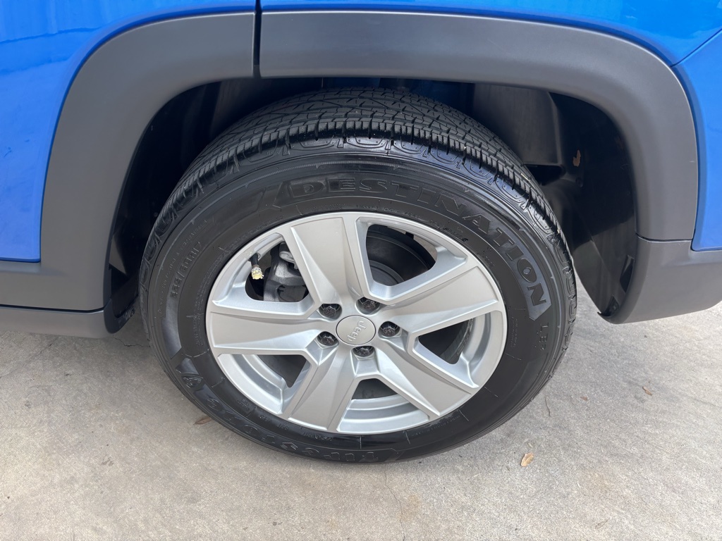 Used Car 2022 Jeep Compass  Latitude For Sale Under $20,000 In Austin, Texas